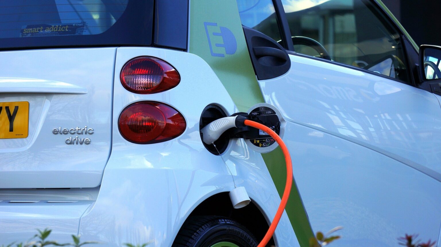 Voitures électriques Quels Sont Ses Avantages Et Ses Inconvénients 